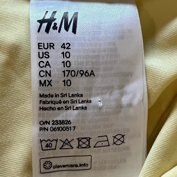 H & M Yellow Floral Deep V Neck With Ruffle Trim One Piece Swimsuit Women's 10 - Picture 9 of 12